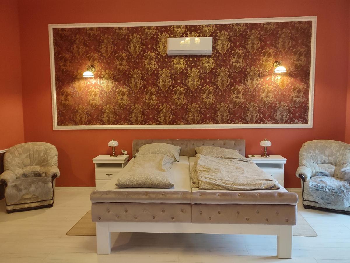 Zamecky Apartman - Castle Apartment Стршибро Экстерьер фото